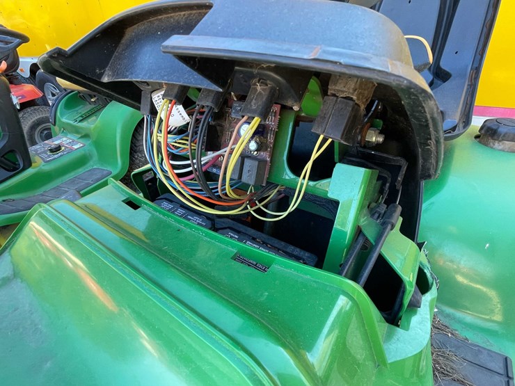 john-deere-lx255-image-15
