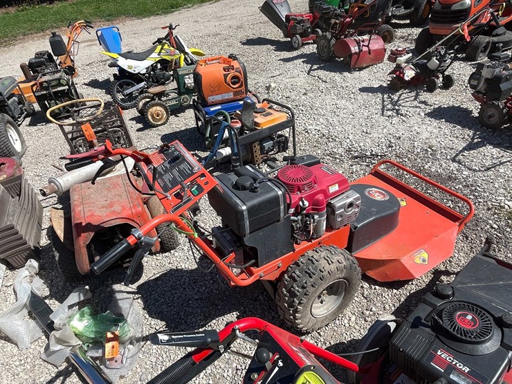 #7391-•-dr.-field-and-brush-mower-image-4