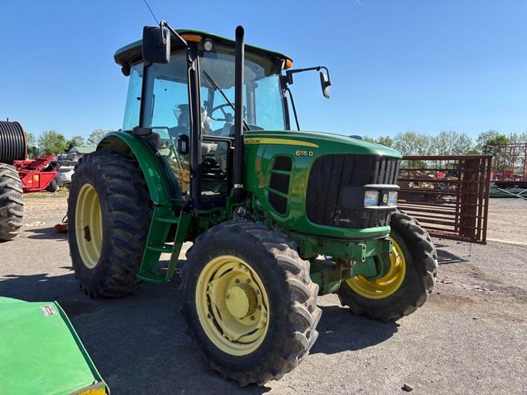 john-deere-6115d-image-5