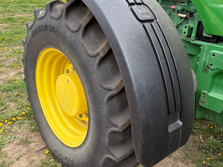 john-deere-8320-image-30