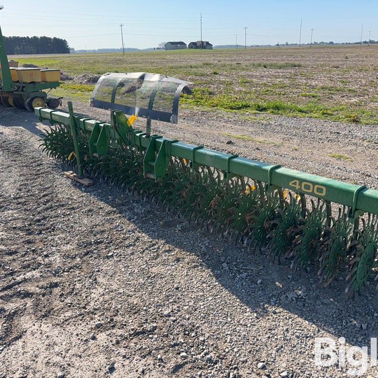 JOHN DEERE 400
