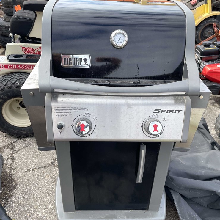 #9098 • Weber Grill (O3)