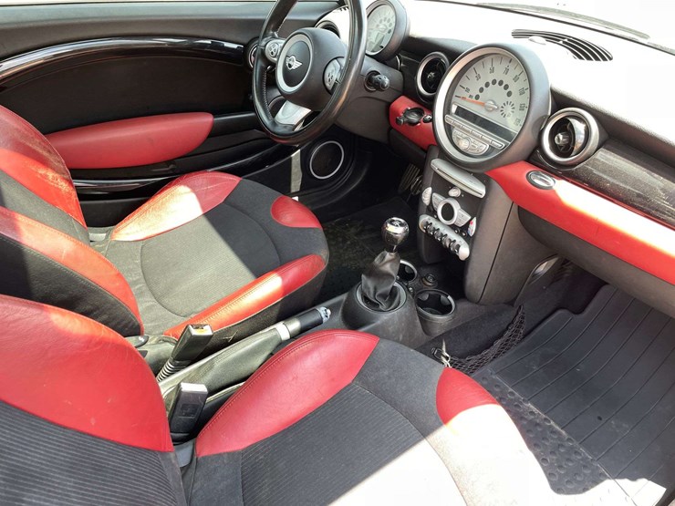2007-mini-cooper-s-2-door-hatchback-(78,961-miles)-image-18