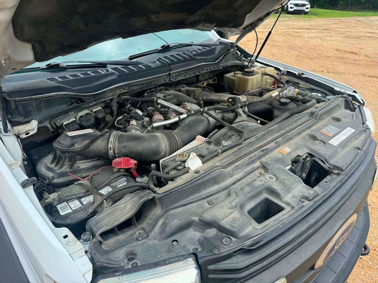 2017-ford-f550-sd-image-26
