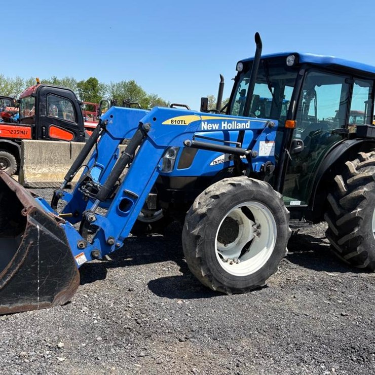NEW HOLLAND TN75DA