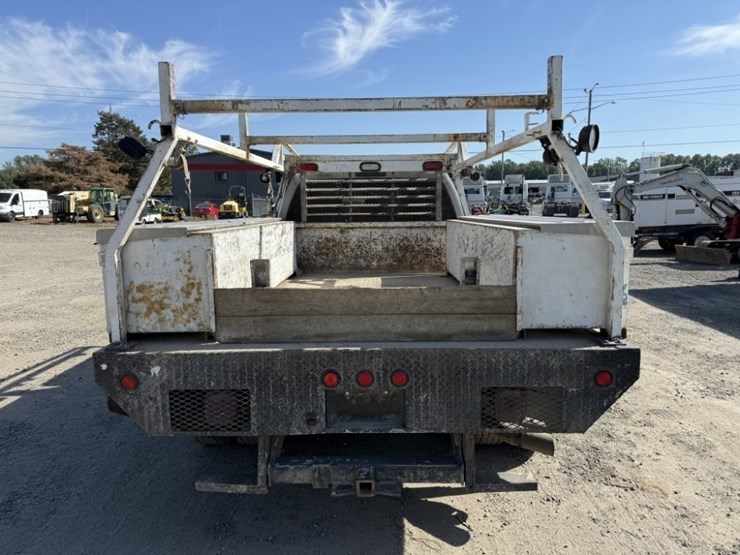 2016-ford-f350-sd-xlt-image-5