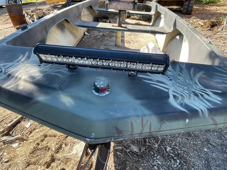 #6932-•-camouflage-duck-boat-with-trailer-image-16