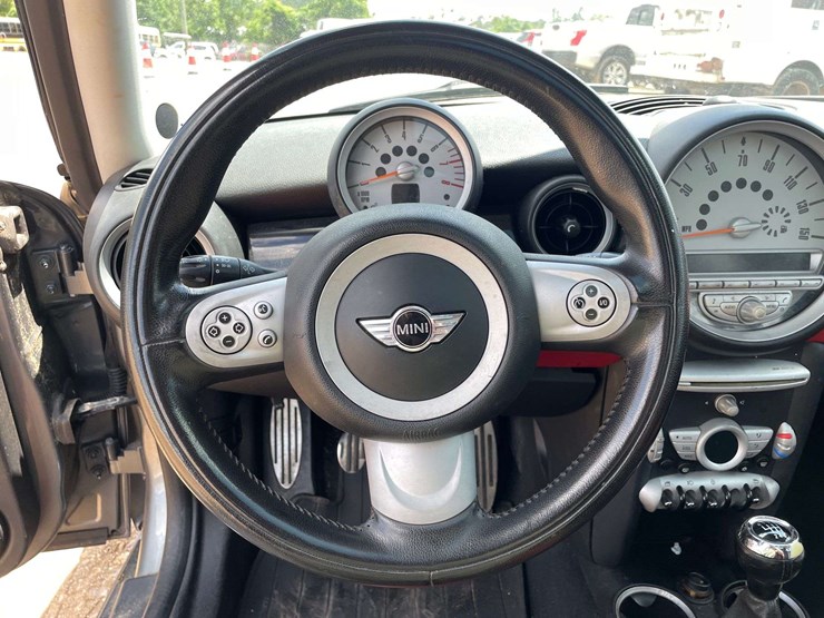 2007-mini-cooper-s-2-door-hatchback-(78,961-miles)-image-12