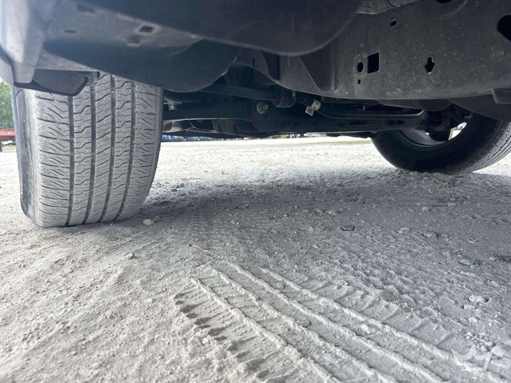 2021-ford-f150-image-18