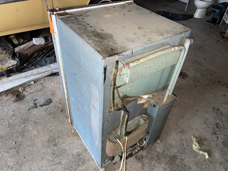 #7074-•-rv-refrigerator/freezer-image-4