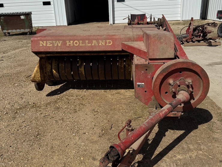 new-holland-268-image-2