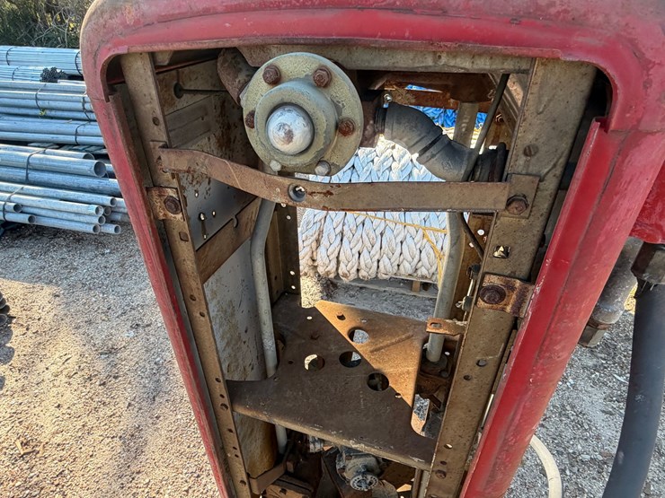 #5100-•-old-gas-pump-image-4