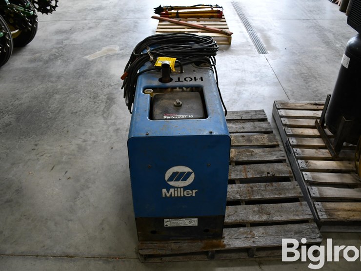 miller-bobcat-225-image-2
