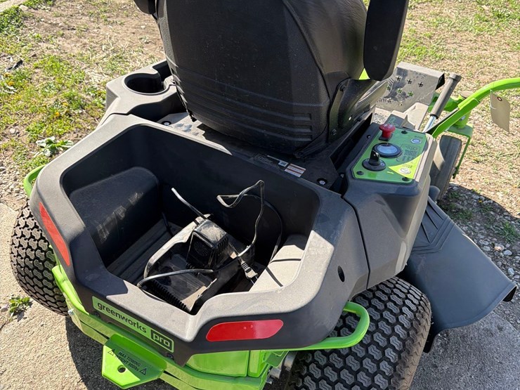 greenworks-pro-crz-428-electric-lawnmower-image-14