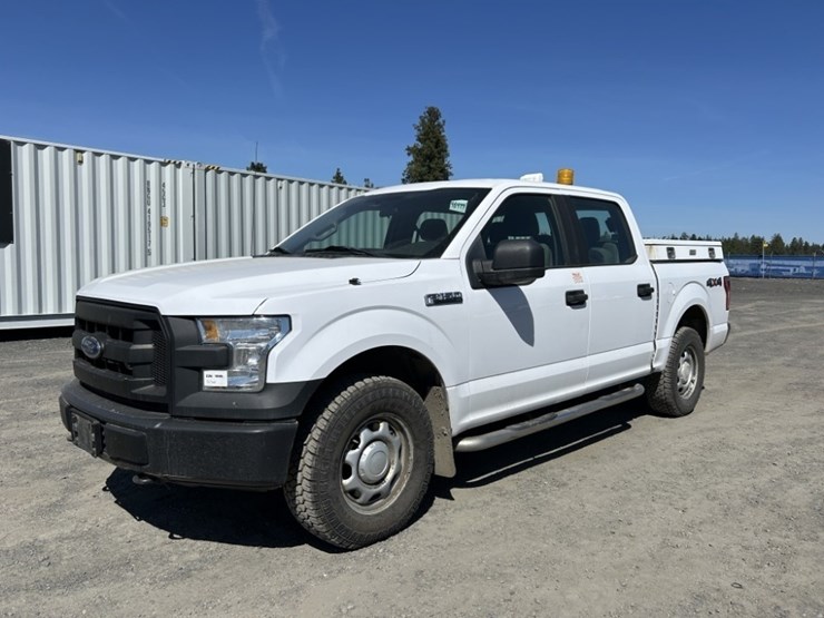 2016-ford-f150-xl-image-1