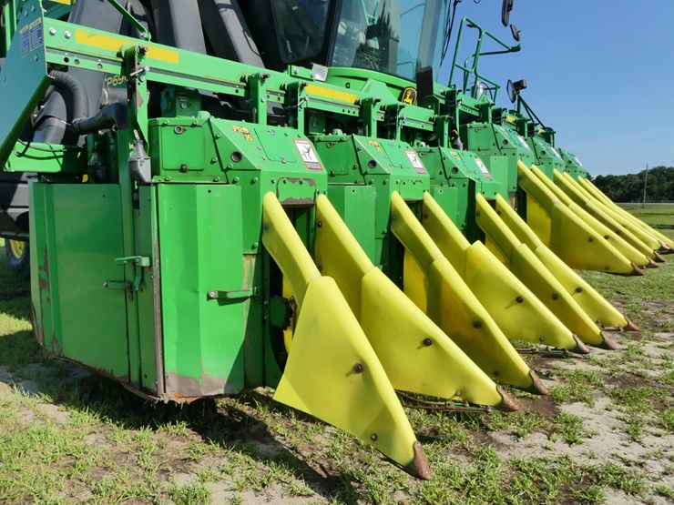 2016-john-deere-cp690-image-11