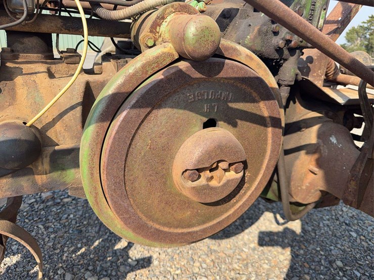 john-deere-h-image-37