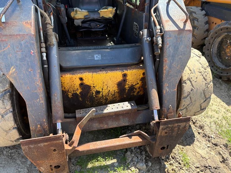 2003-new-holland-ls180-image-12