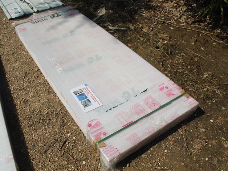 #5147-•-bundle-of-35in-x-7.87ft-multiwall-polcarbonate-panel-image-1