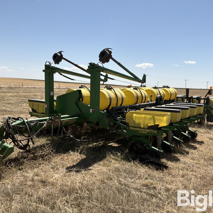 JOHN DEERE 1770