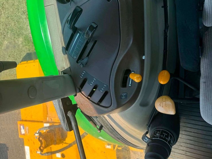 john-deere-5425-image-25