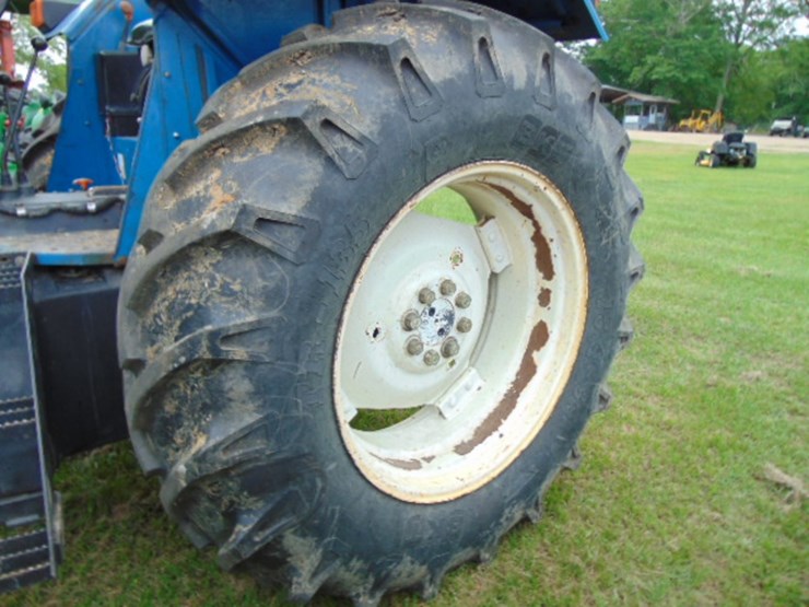 1997-new-holland-ts100-image-8