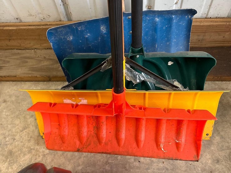 snow-shovels/pusher-image-3