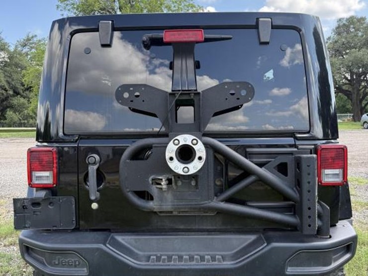 2015-jeep-wrangler-image-9