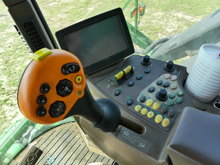 2016-john-deere-cp690-image-17