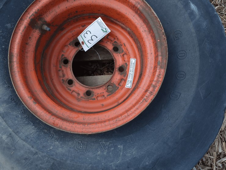 pallet-of-wheels-and-tires-image-2