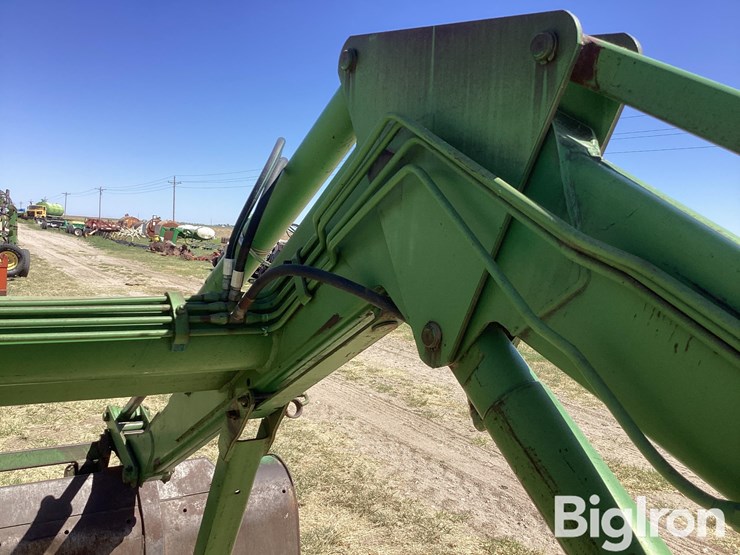 john-deere-260-image-13