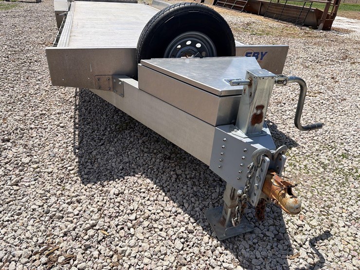 2020-eby-86”-x-24-1/2ft-bumper-hitch-flatbed-trailer—1-owner-image-11