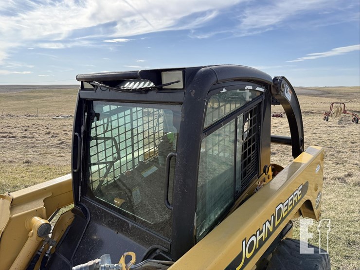 deere-250-image-15