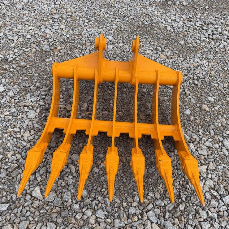 2026 GIYI 32" Excavator Rake