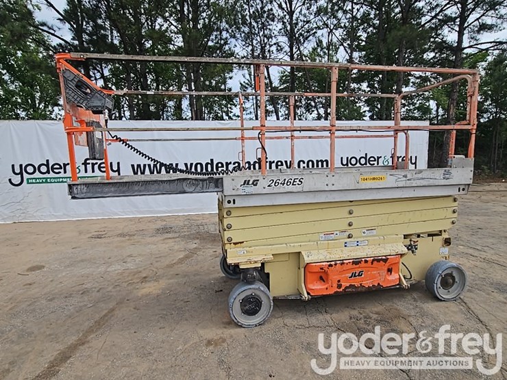 2015-jlg-2646es-image-13