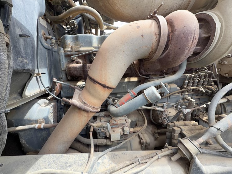 1996-mack-rd688c-cement-truck-image-53