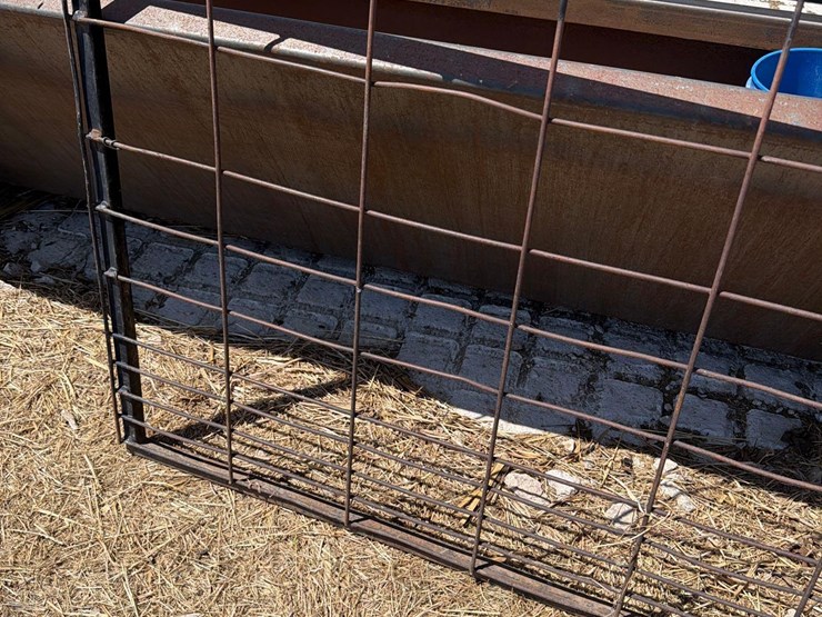 113”-long-gate-image-5