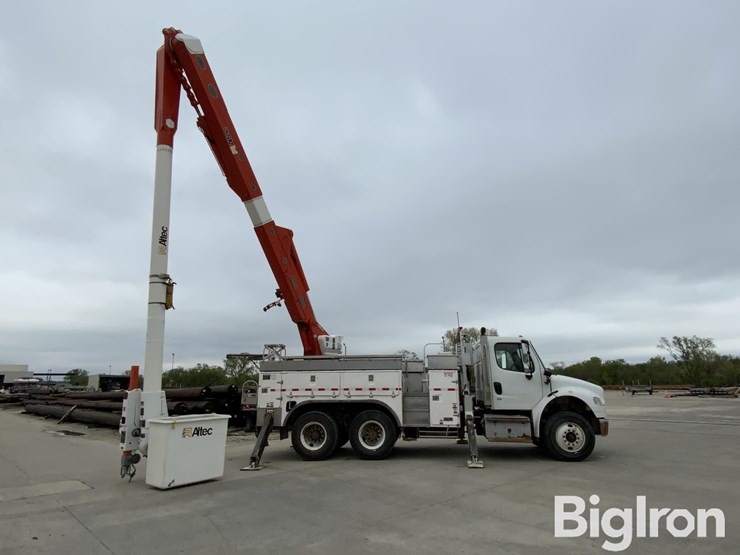 2014-freightliner-m2-106-image-12