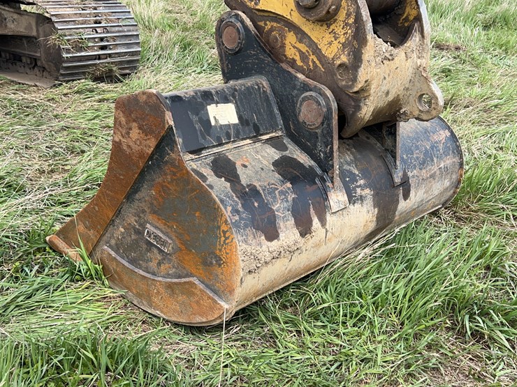 2012-caterpillar-321d-excavator-image-33