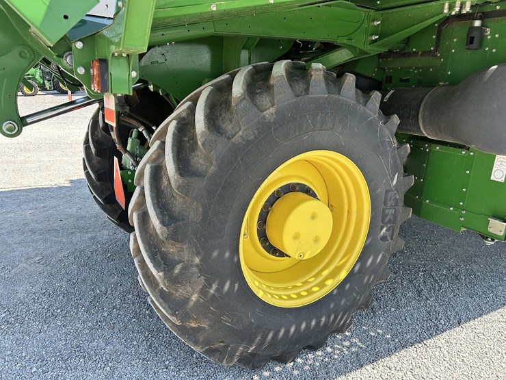 2020-john-deere-cs770-image-11
