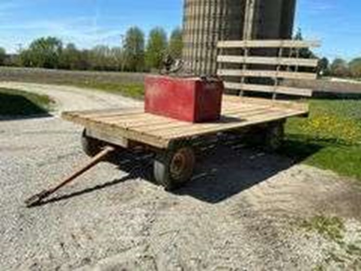 8'-x-14'-hayrack-&-gear-image-1