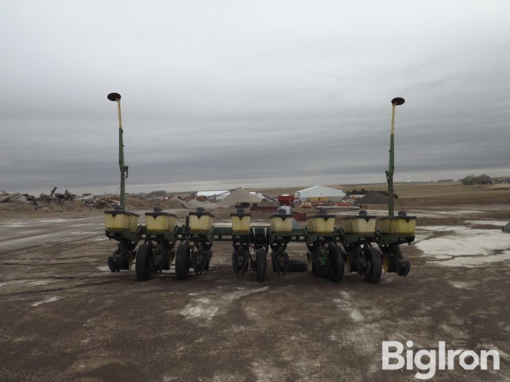 john-deere-7000-image-6