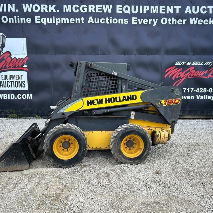 NEW HOLLAND L180