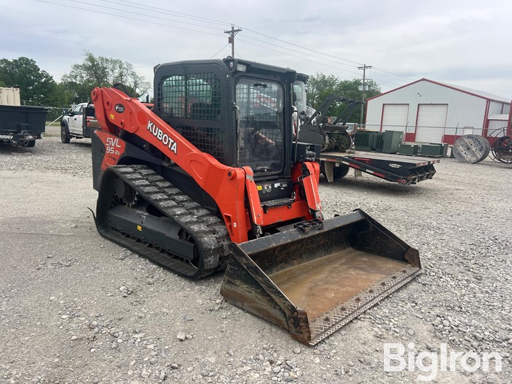 2017-kubota-svl95-2s-image-3