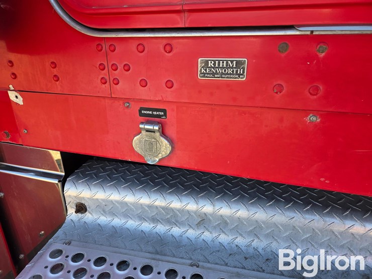 2000-kenworth-w900b-image-11