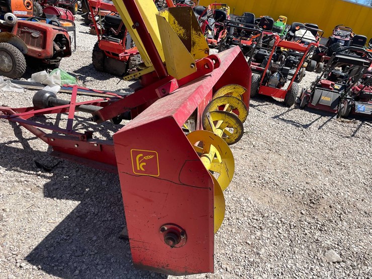 #7411-•-farm-king-snow-blower-image-5