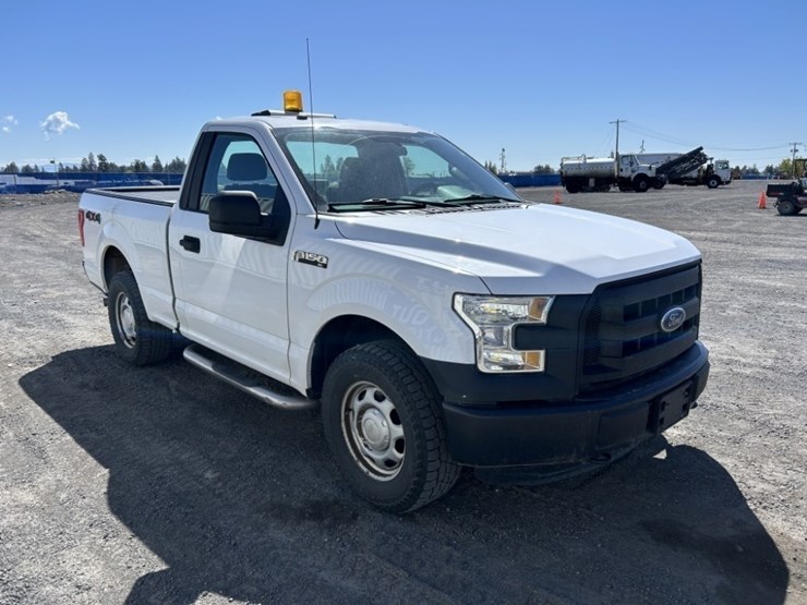 2016-ford-f150-xl-image-7