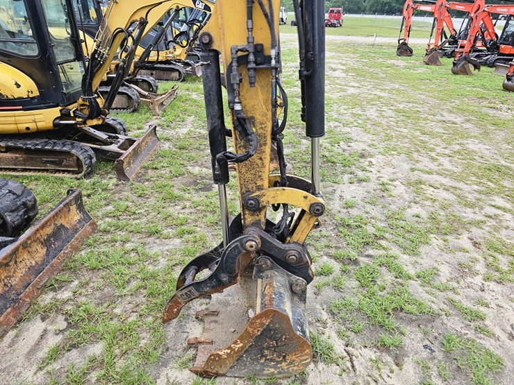 caterpillar-305e2-image-8