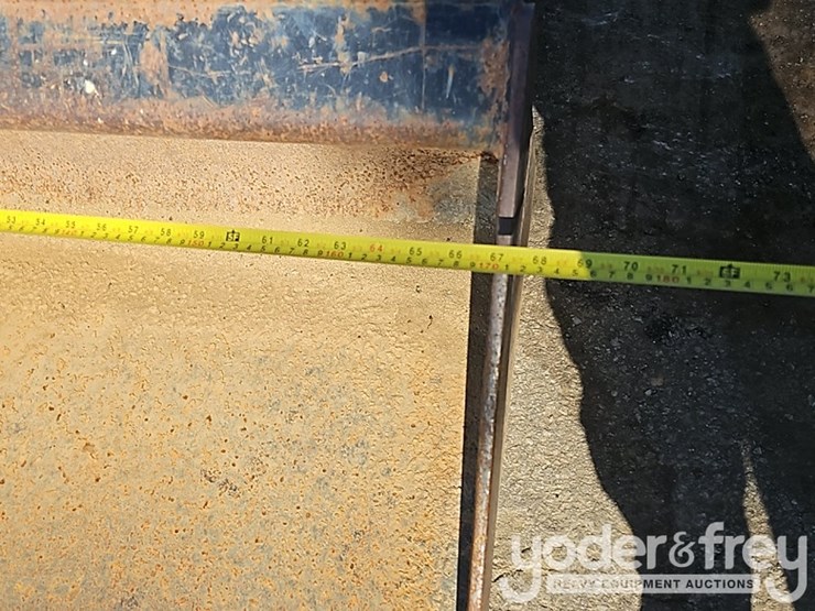 2015-caterpillar-257d-image-13
