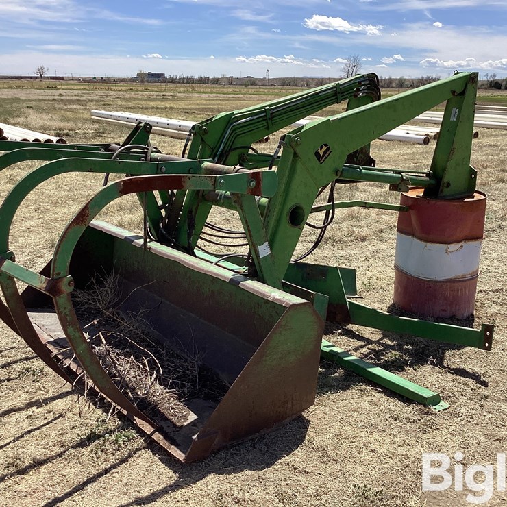 JOHN DEERE 148